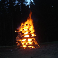Feuerlauf-Ausbildung - Der mystische Pfad in die Weiblichkeit
